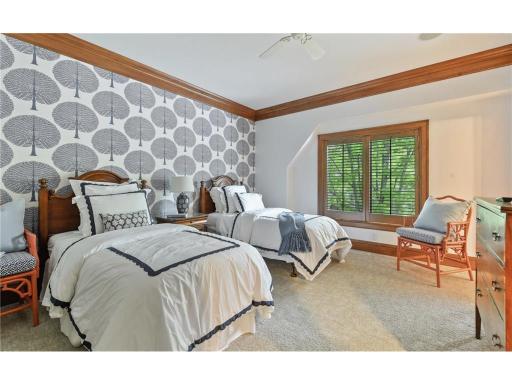 1000 Coventry Place, Edina, MN 55435