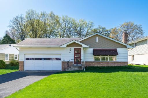 565 Wheeler Drive, Excelsior, MN 55331