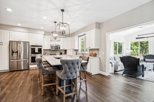 17586 Belfast Cove, Eden Prairie, MN 55347