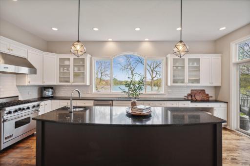 6831 Lillian Lane, Eden Prairie, MN 55346