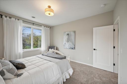 6831 Lillian Lane, Eden Prairie, MN 55346