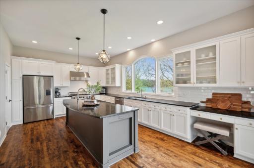 6831 Lillian Lane, Eden Prairie, MN 55346