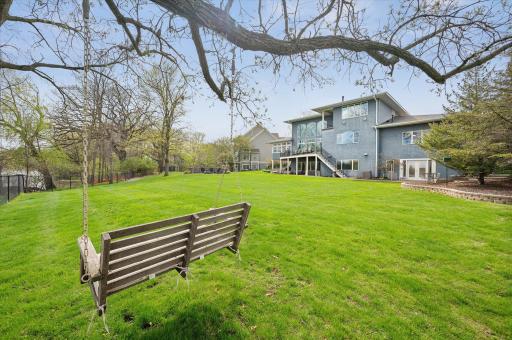 6831 Lillian Lane, Eden Prairie, MN 55346