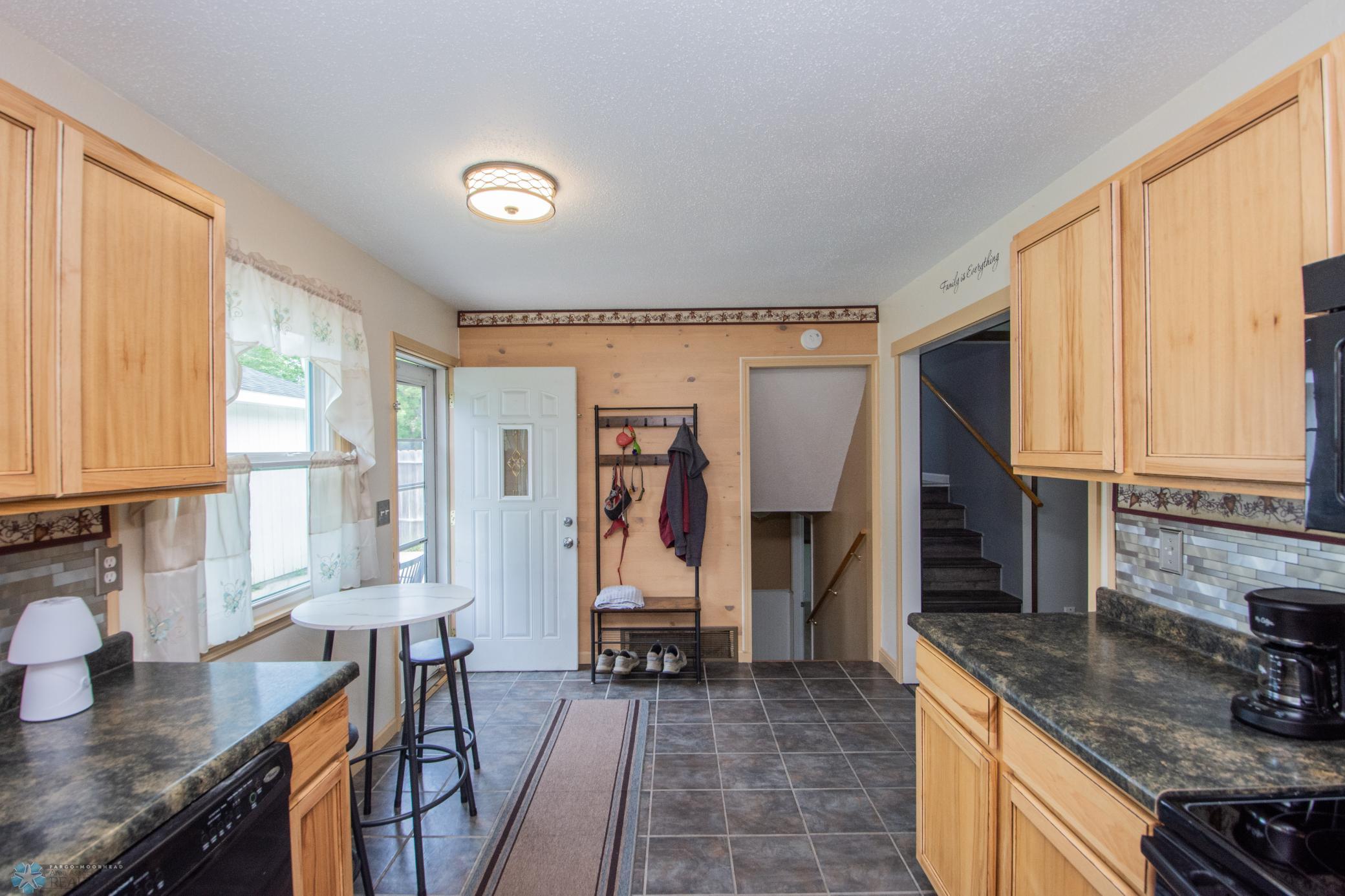 Kitchen/Sitting Area
