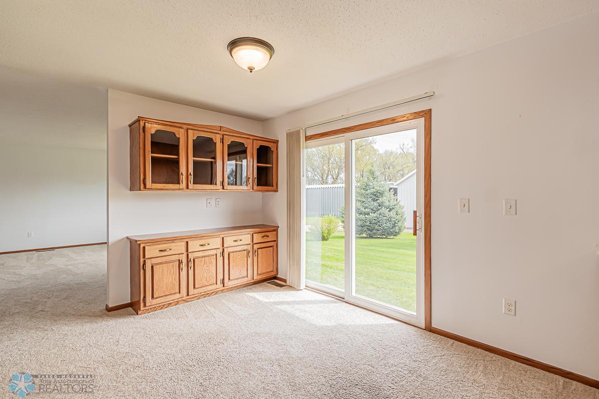 Dining_Room_1.jpg
