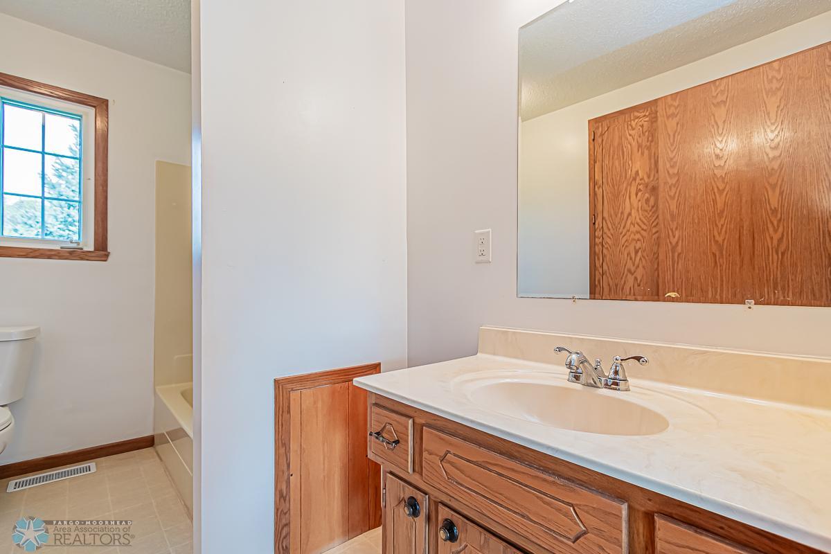 Bathroom2_1.jpg