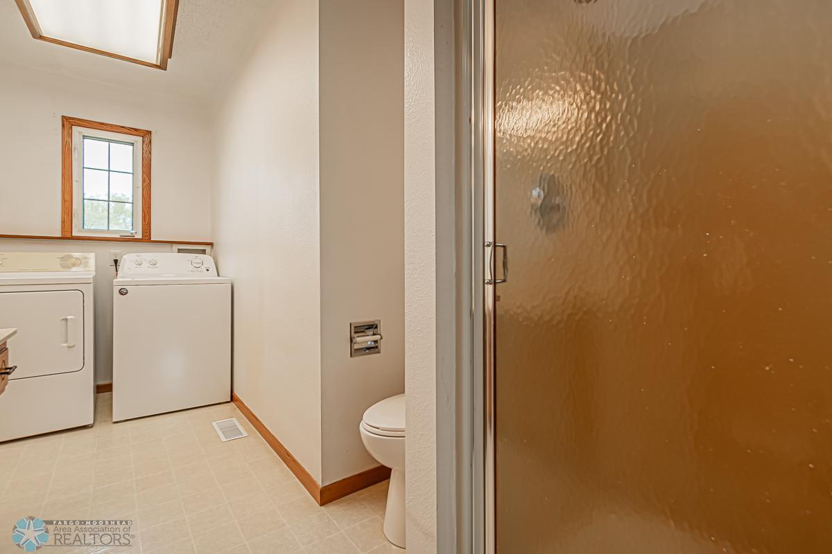 Bathroom1_2.jpg