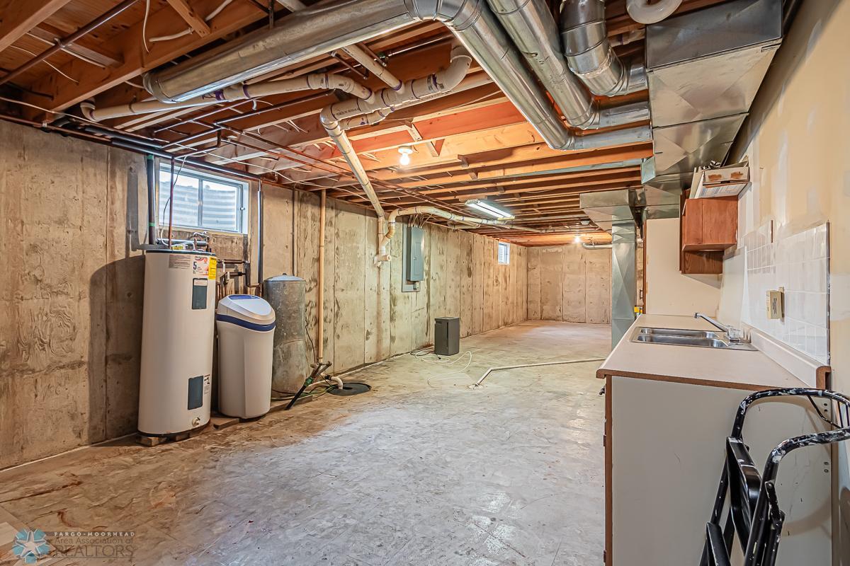 Basement_4.jpg