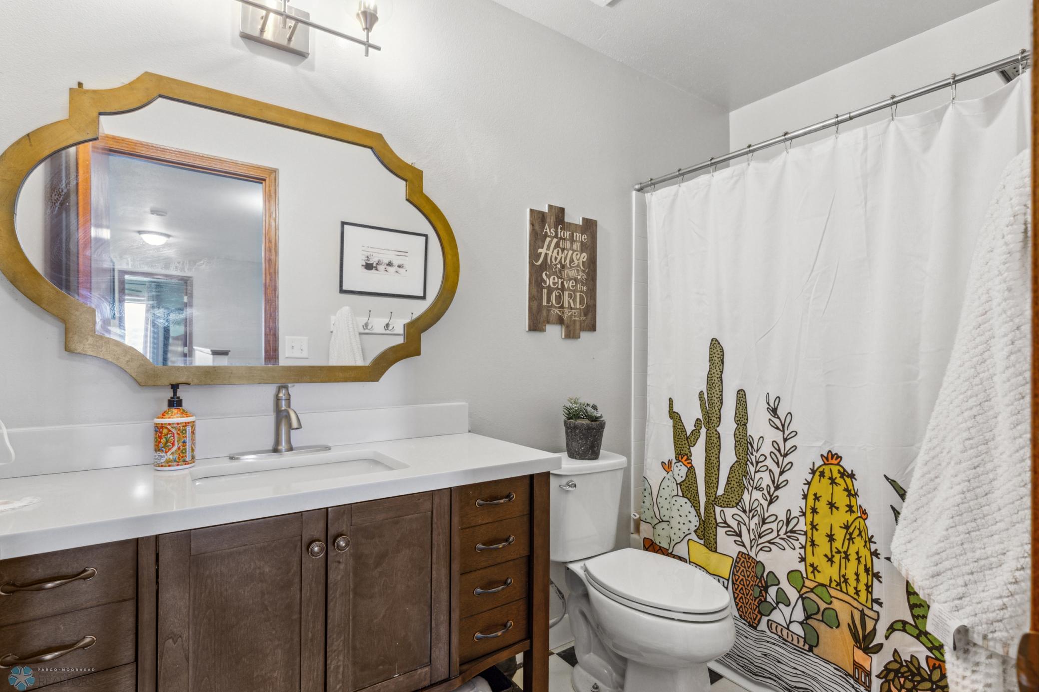 2nd Floor Bathroom