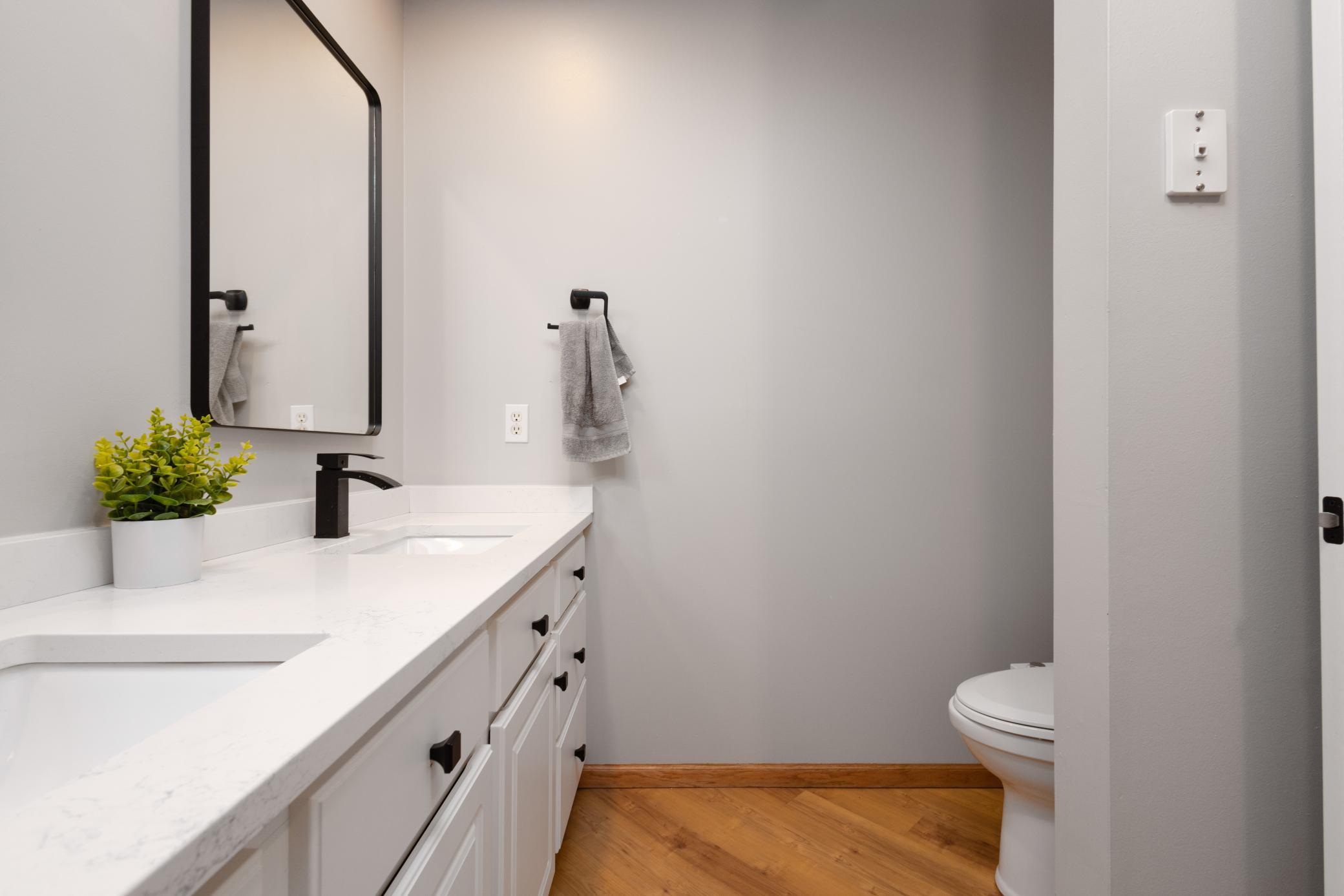 41 - Primary Bathroom.jpg