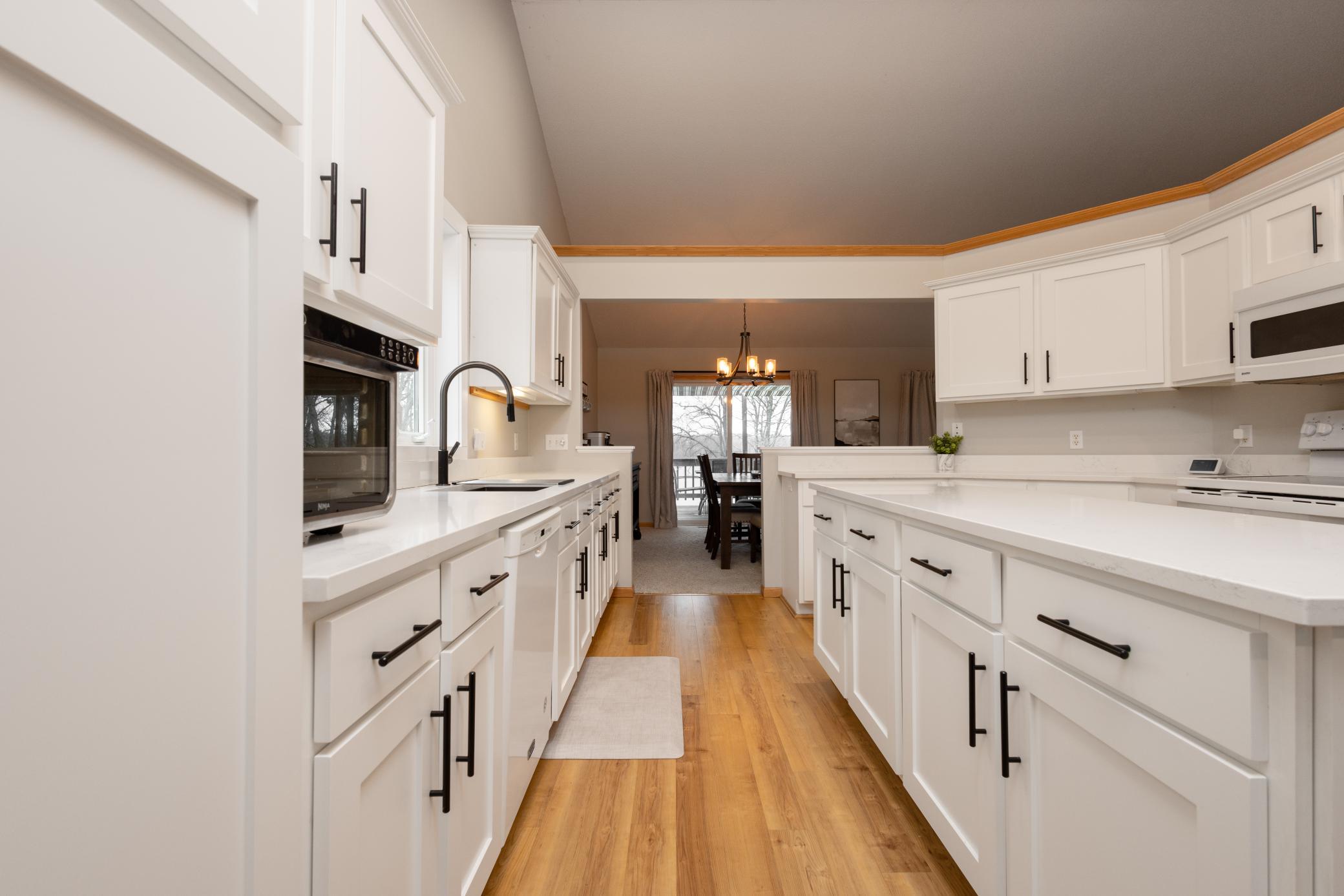 26 - Kitchen.jpg