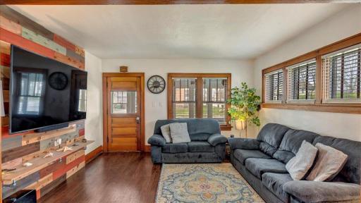 326 4th Street S, Sauk Centre, MN 56378