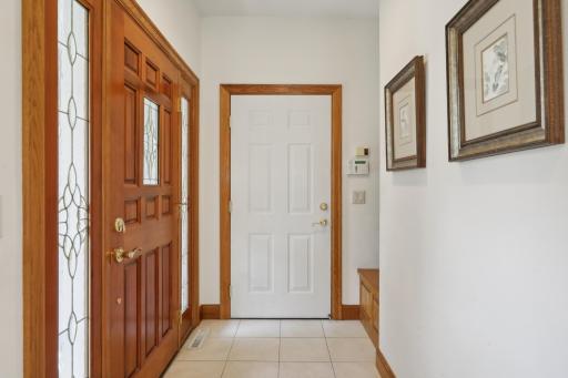 5942 Hobe Lane, White Bear Lake, MN 55110
