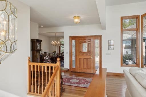 5942 Hobe Lane, White Bear Lake, MN 55110