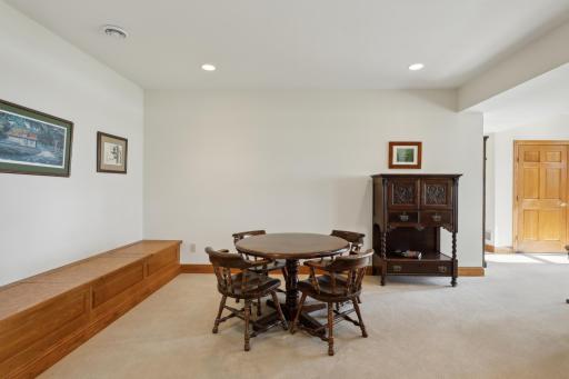 5942 Hobe Lane, White Bear Lake, MN 55110