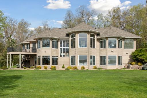 5942 Hobe Lane, White Bear Lake, MN 55110