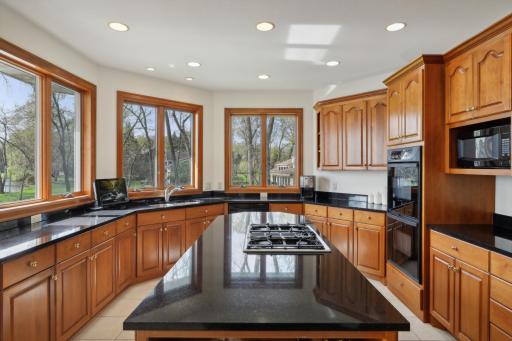 5942 Hobe Lane, White Bear Lake, MN 55110