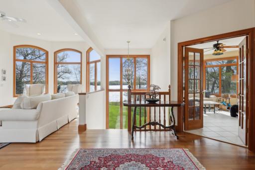 5942 Hobe Lane, White Bear Lake, MN 55110