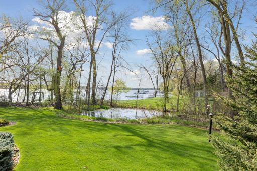 5942 Hobe Lane, White Bear Lake, MN 55110