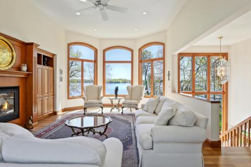 5942 Hobe Lane, White Bear Lake, MN 55110