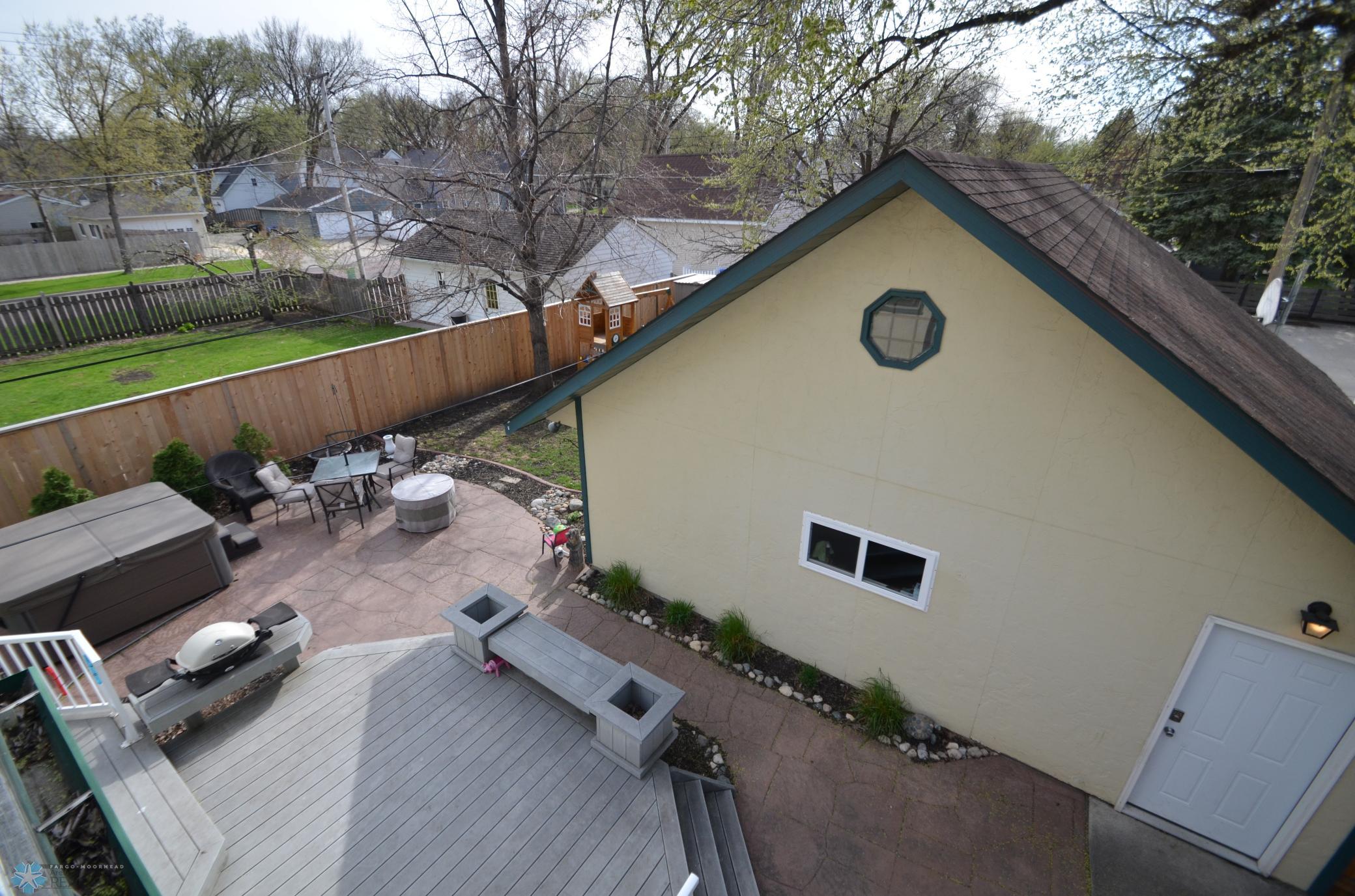 Upper deck to back yard