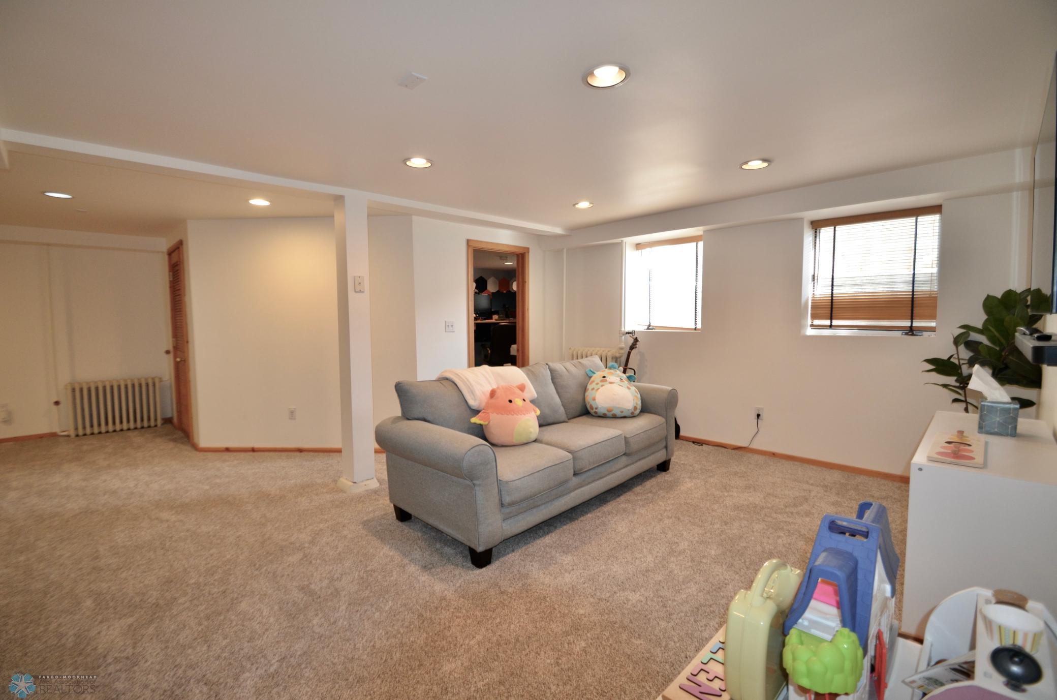 Family room.JPG