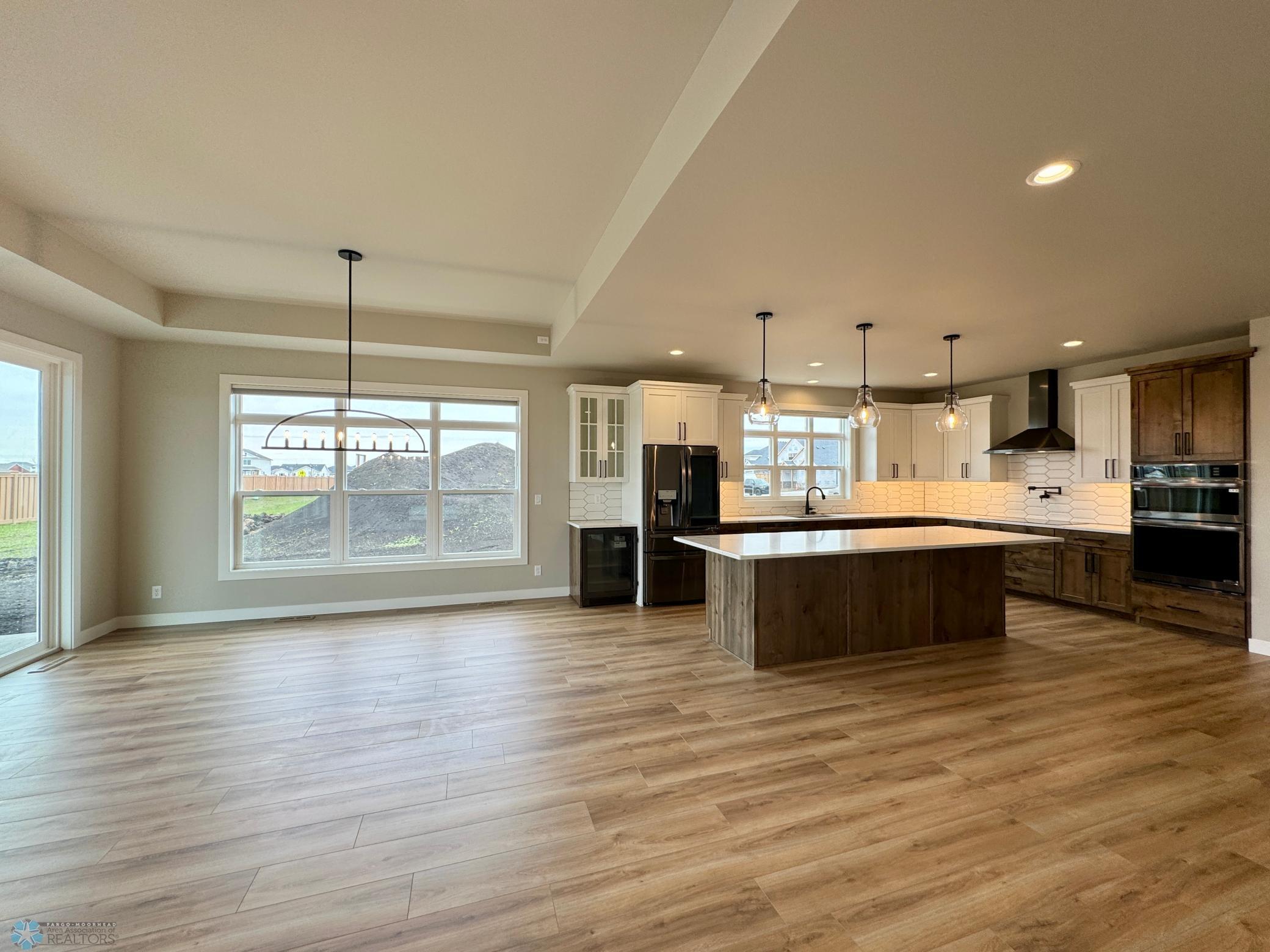 Dining/Kitchen