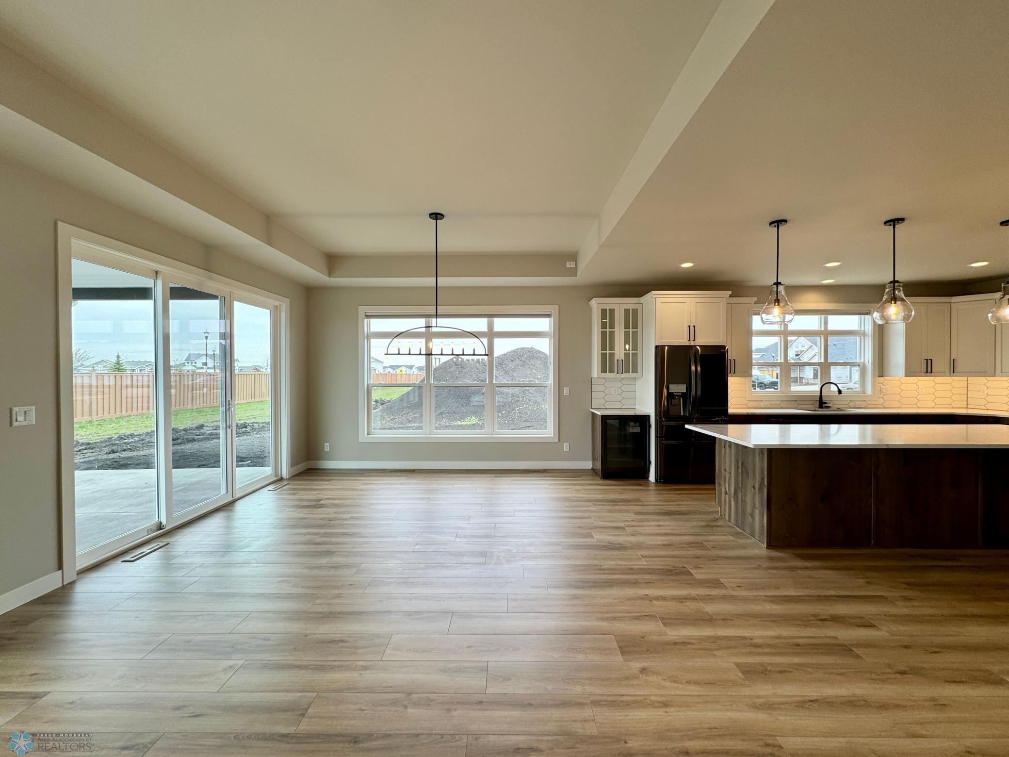 Dining/Kitchen