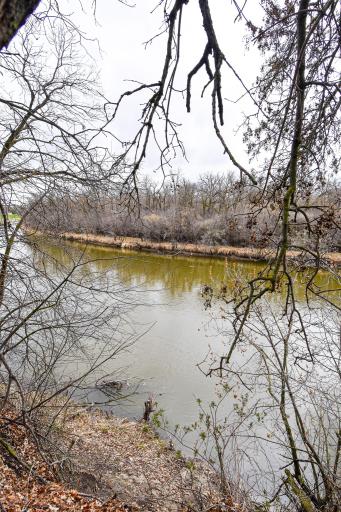 1014 Oakland Park Road, Thief River Falls, MN 56701