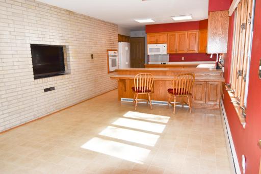 1014 Oakland Park Road, Thief River Falls, MN 56701