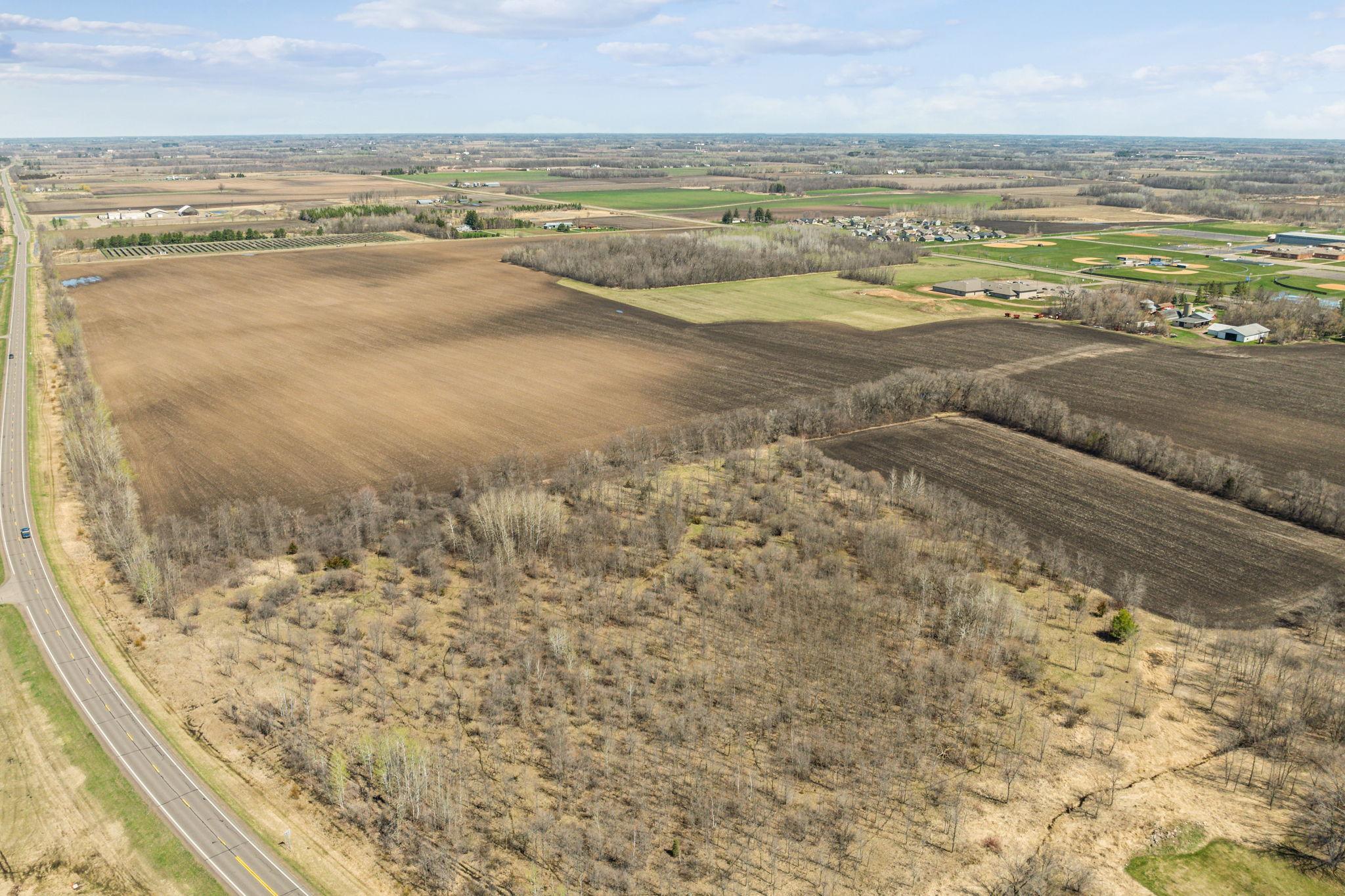 709 Norman Ave N large-018f050c-da5f-73bf-baf2-00782a4aa7b1.jpeg