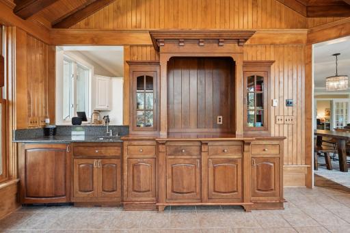 800 Navajo Road W, Medina, MN 55340