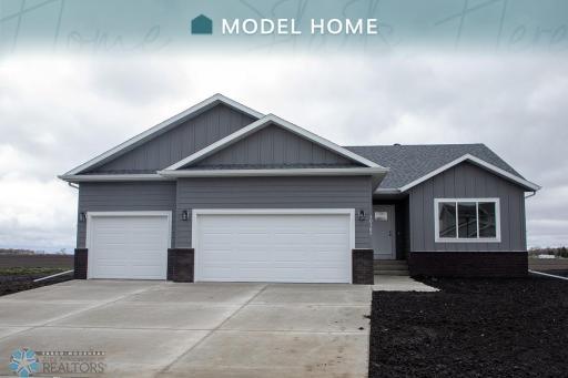 10165 CONCORD Drive, Horace, ND 58047