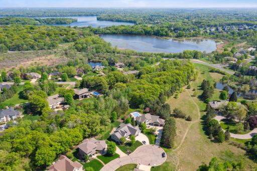12 Creekside Lane, North Oaks, MN 55126