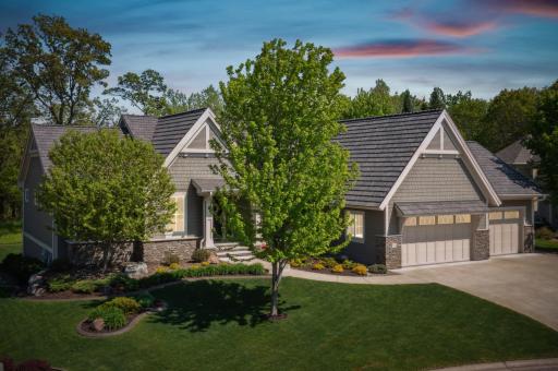 Tranquil wooded setting. Deluxe Bob Moser Custom Home on culdesac.