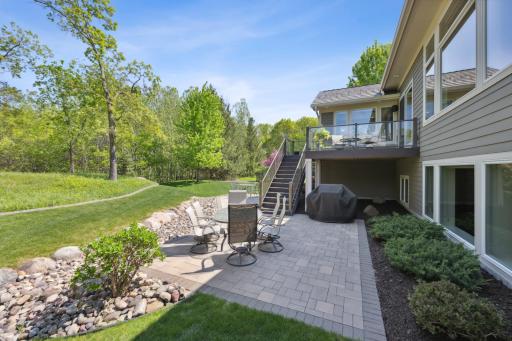 12 Creekside Lane, North Oaks, MN 55126