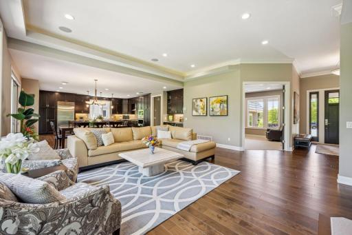12 Creekside Lane, North Oaks, MN 55126