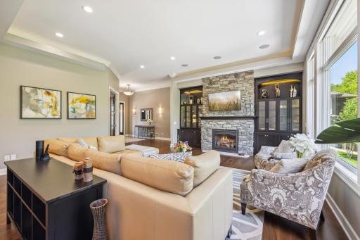 12 Creekside Lane, North Oaks, MN 55126