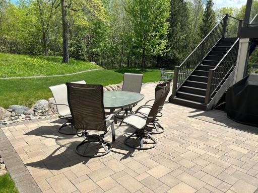 12 Creekside Lane, North Oaks, MN 55126