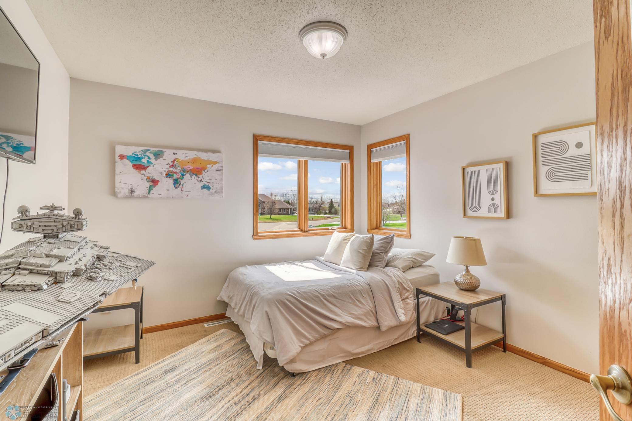 Upstairs Bedroom2_1.jpg