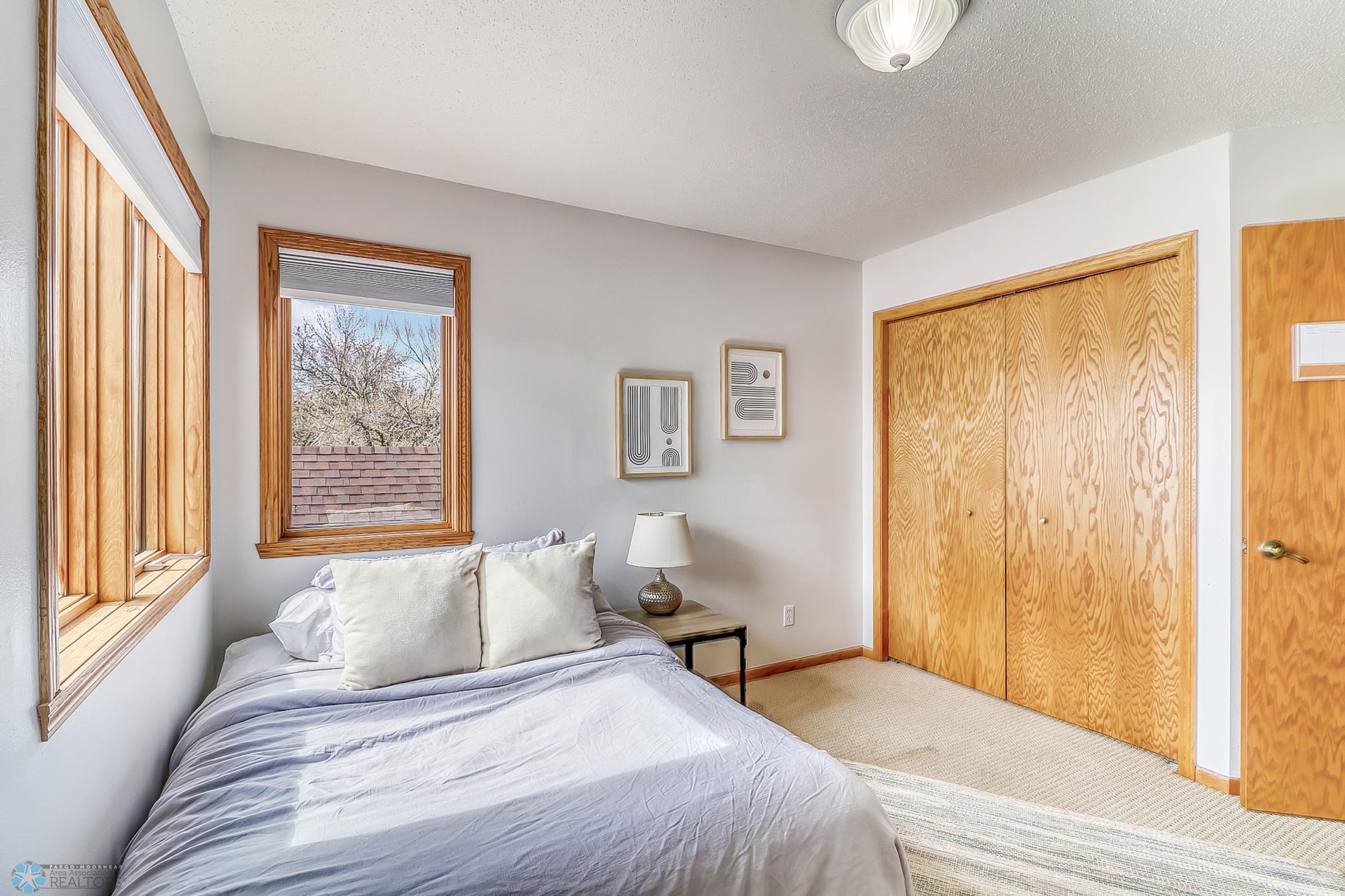 Upstairs Bedroom2_2.jpg