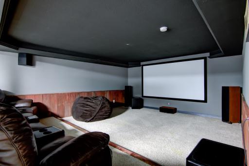 Excellent theatre room for family movie nights!