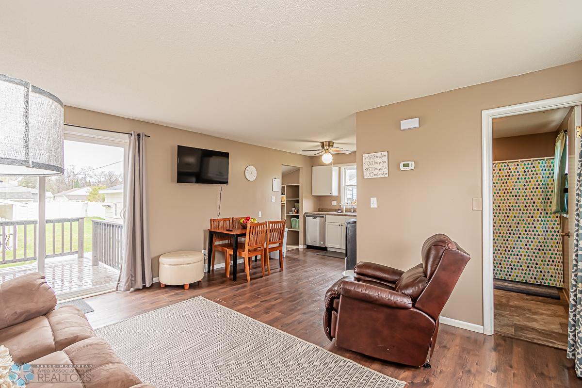 413 18th St N, Moorhead, MN-05.jpg