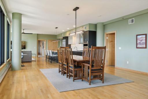 1240 S 2nd Street, 1220, Minneapolis, MN 55415