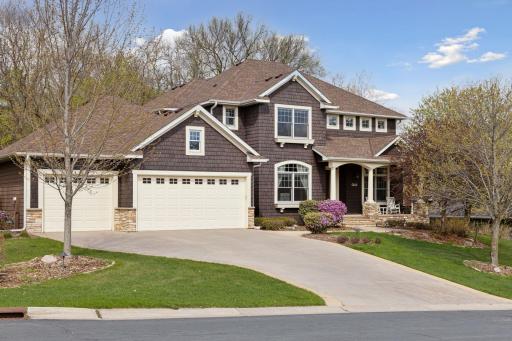 6840 Lucy Ridge Lane, Chanhassen, MN 55317