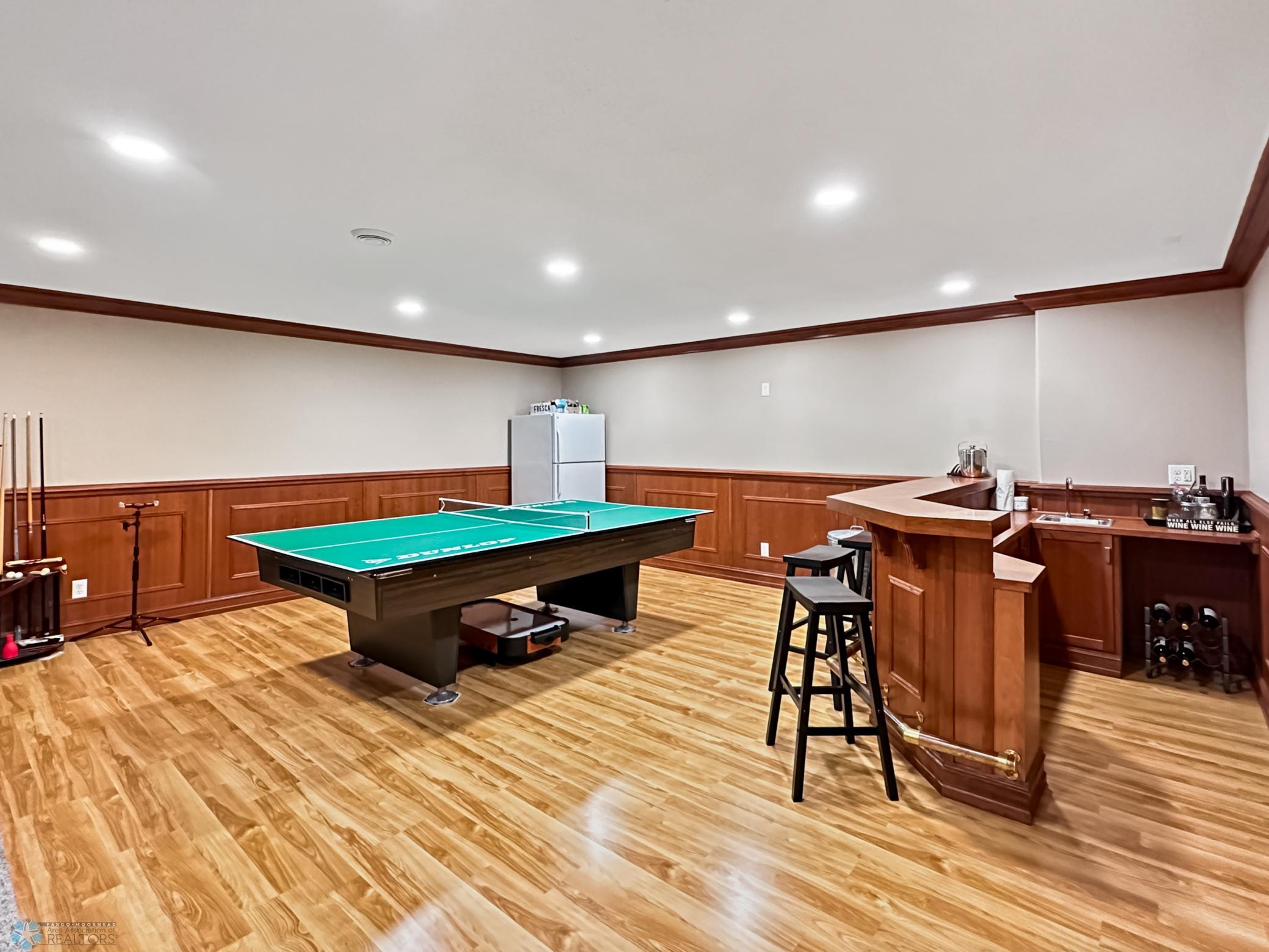 Bar/Rec Area