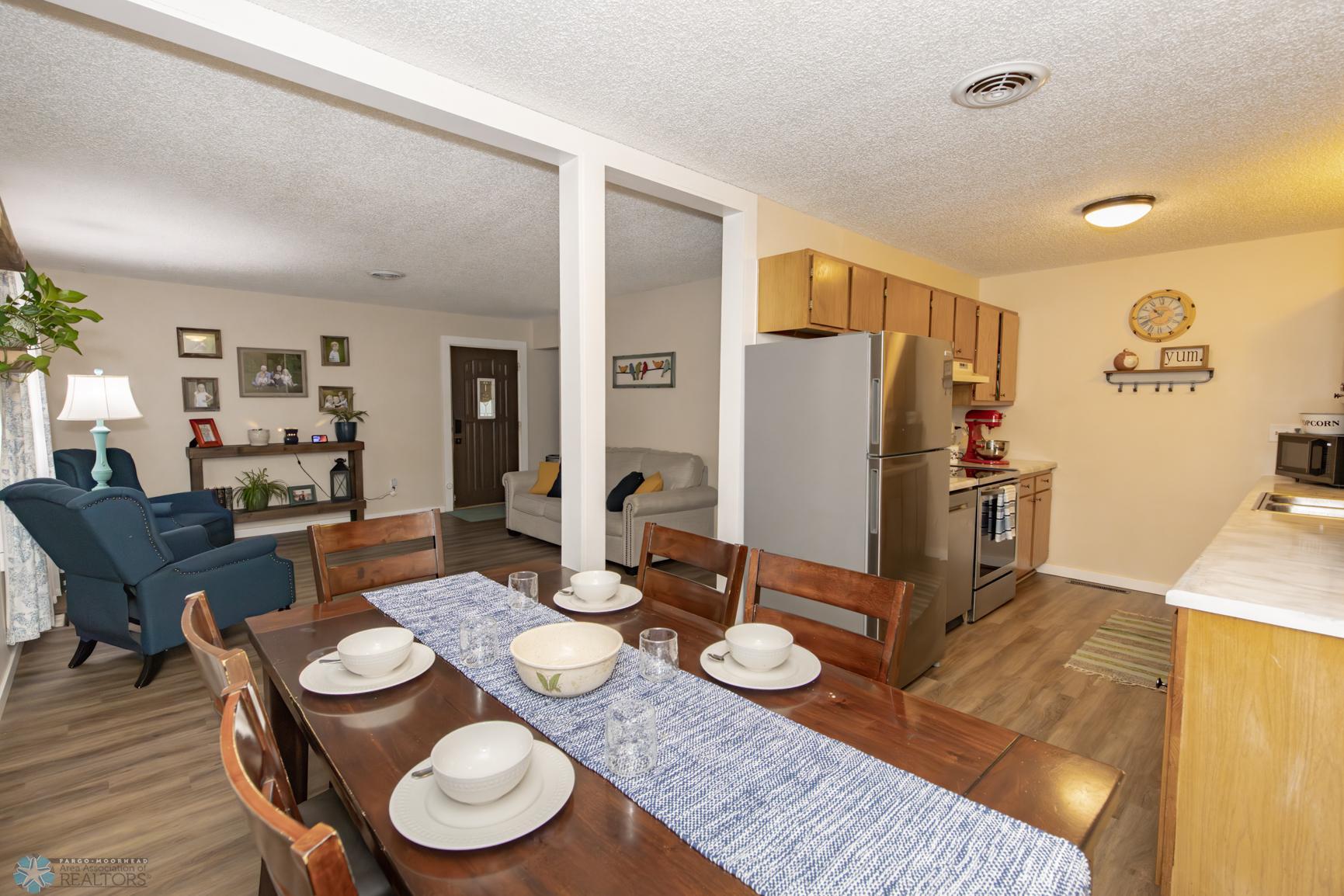 Dining/Kitchen