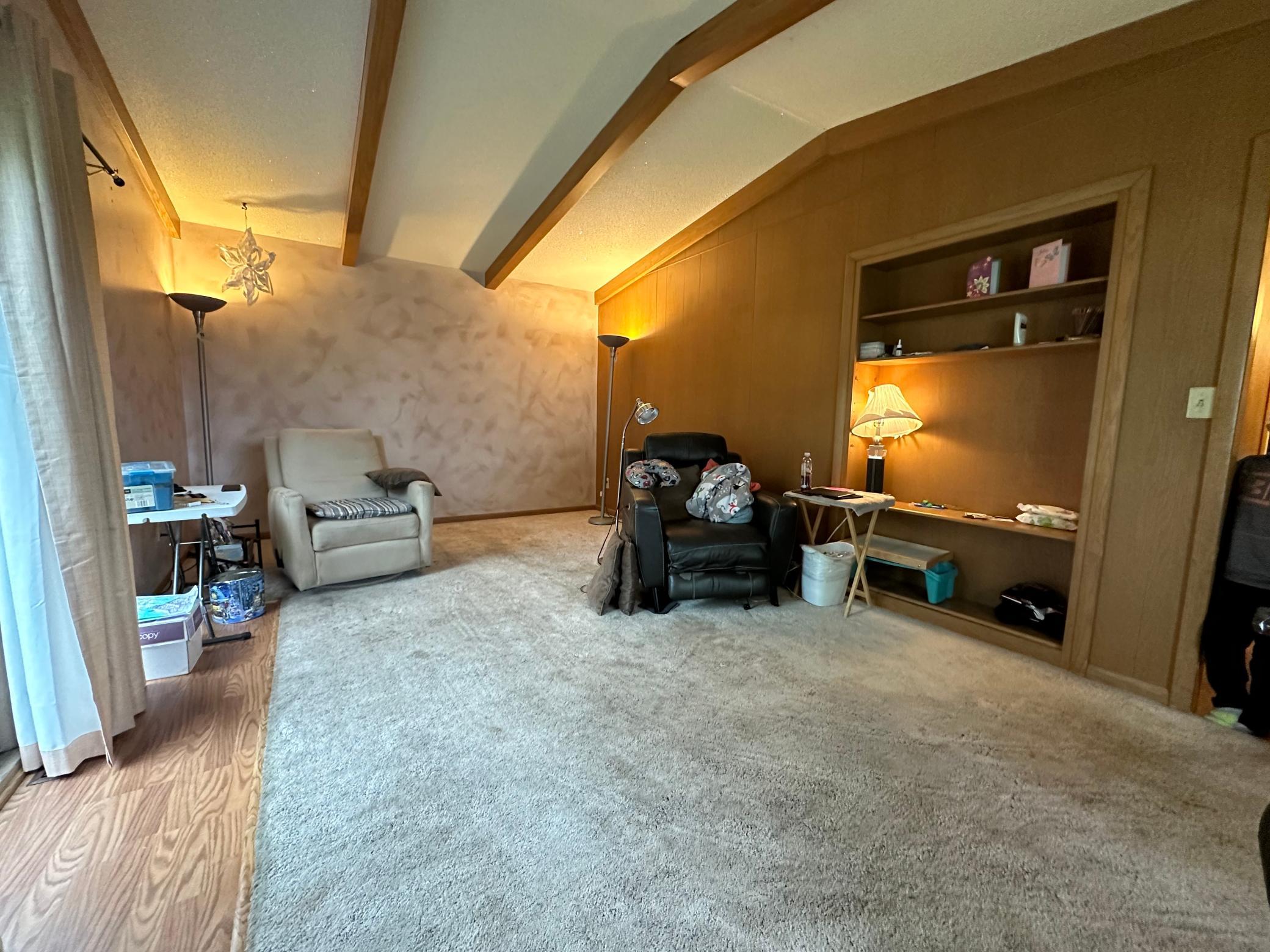 Living Room .jpg