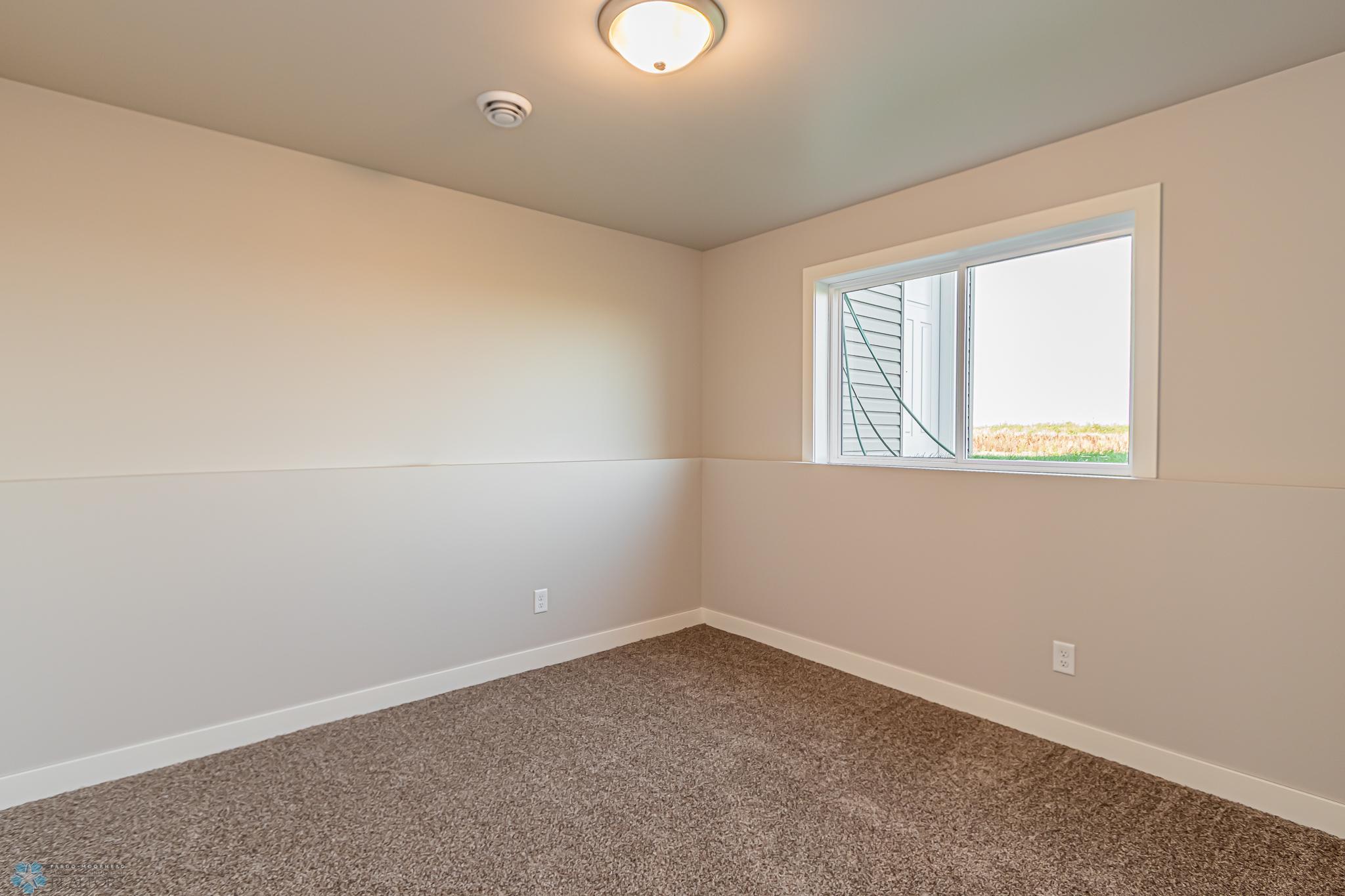 1158 Jill Drive W, West Fargo, ND 58078-20.jpg