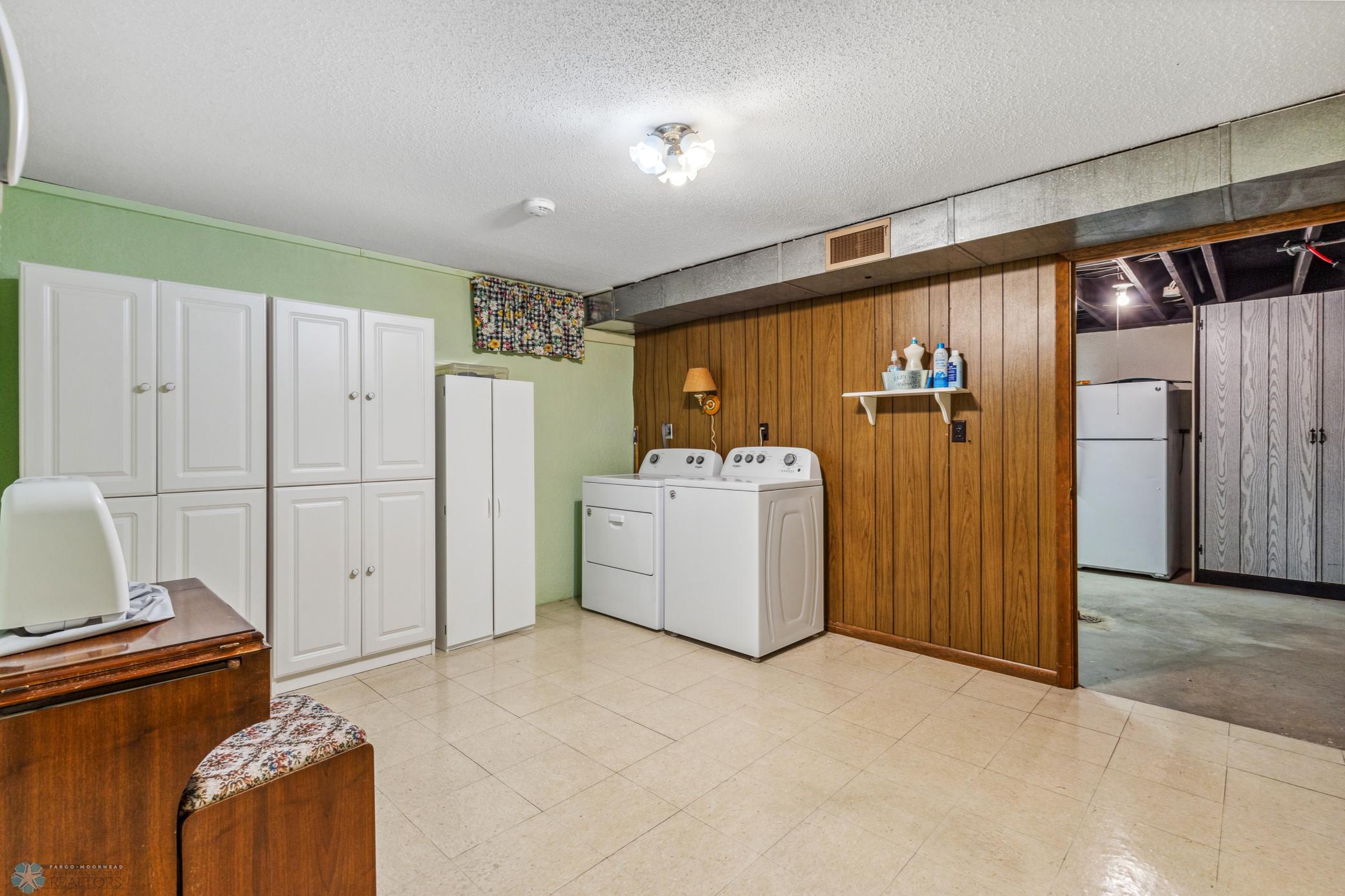 Laundry / craft room